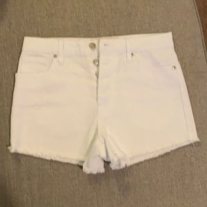 Altered State white jean shorts, hidden buttons